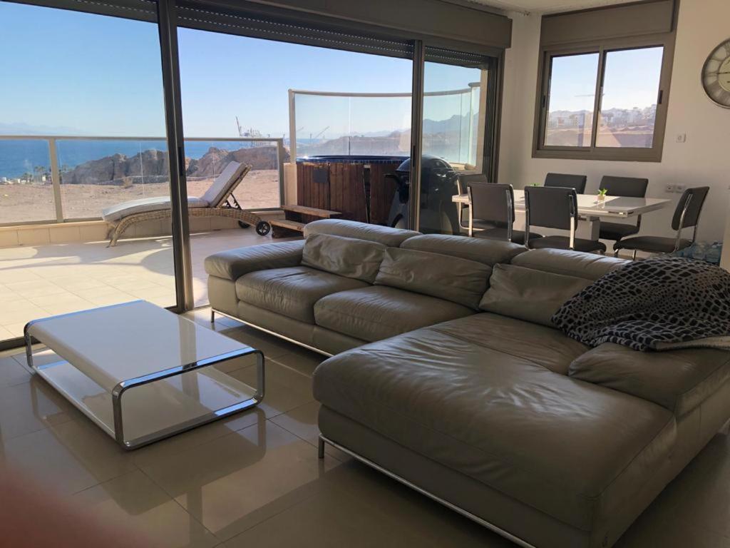 Luxury Exclusive Top Class Apartment On The Sea With Best Sea View And Jacuzzi רק למשפחות !!!! Эйлат Экстерьер фото