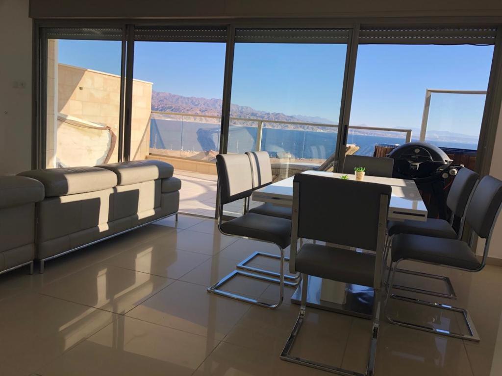 Luxury Exclusive Top Class Apartment On The Sea With Best Sea View And Jacuzzi רק למשפחות !!!! Эйлат Экстерьер фото
